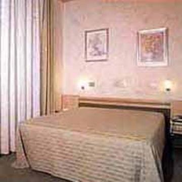 Pavia Hotel