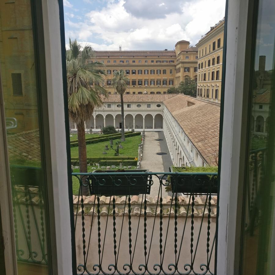 Pavia Hotel 3*